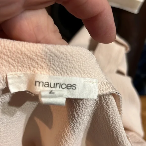 Gorgeous Sleeveless Top by Maurice’s 💕 - Picture 3 of 4